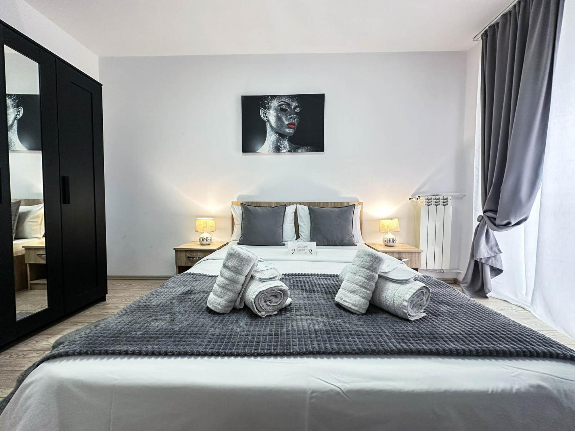 Sunrise Apartments City Center Бухарест Екстер'єр фото